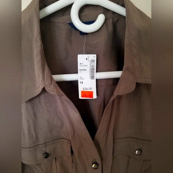 Reitmans size 13 Shirt - Picture 5 of 6